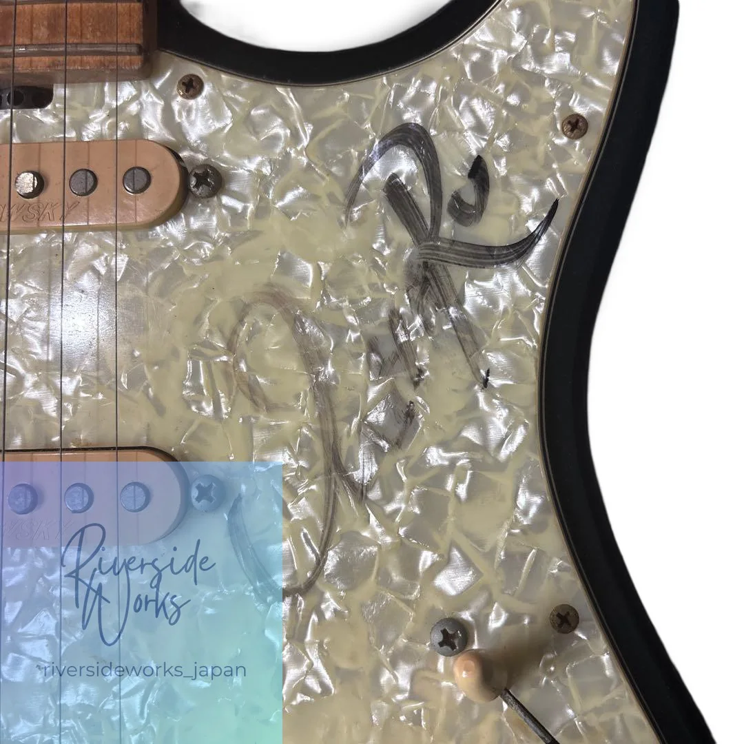 Sadowsky Guitar Signed by Michiya Haruhata, image 4
