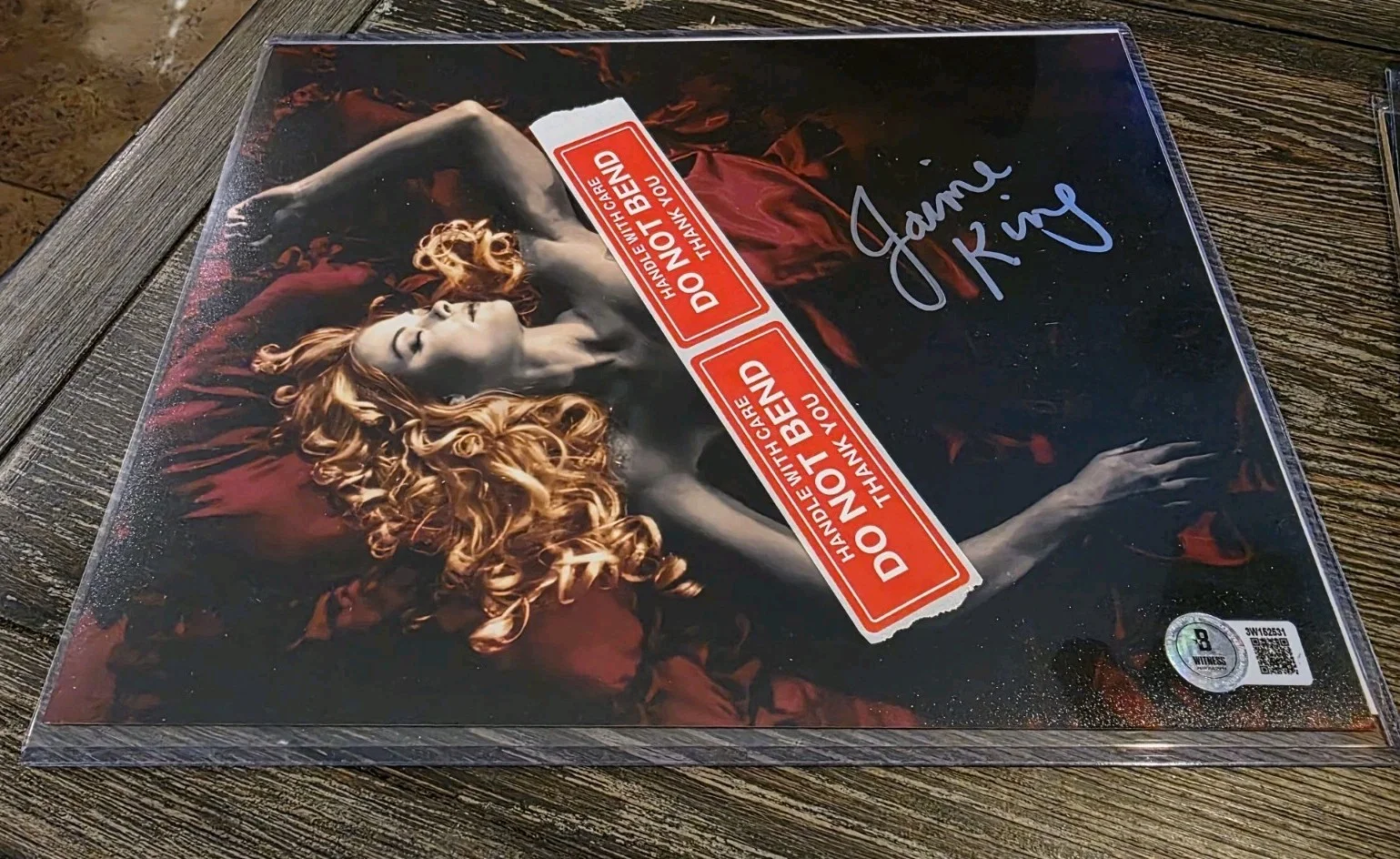 Jaime King — Jaime King autographed signed 8x10 model pose photo Beckett COA
