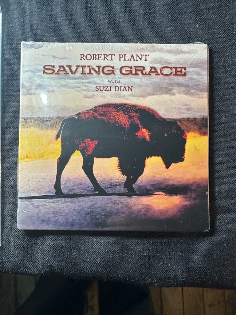 ROBERT PLANT SIGNED SAVING GRACE CD ON COVER AUTO IN HAND, image 2