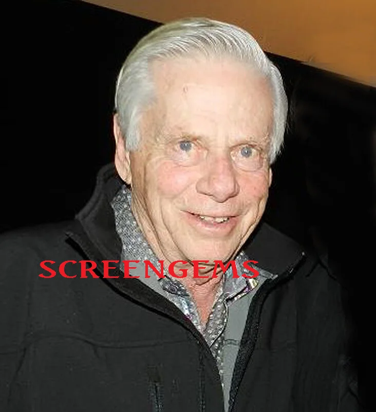"The Boatniks" comic book signed cast Robert Morse Norman Fell Walt Disney 1970, изображение 2