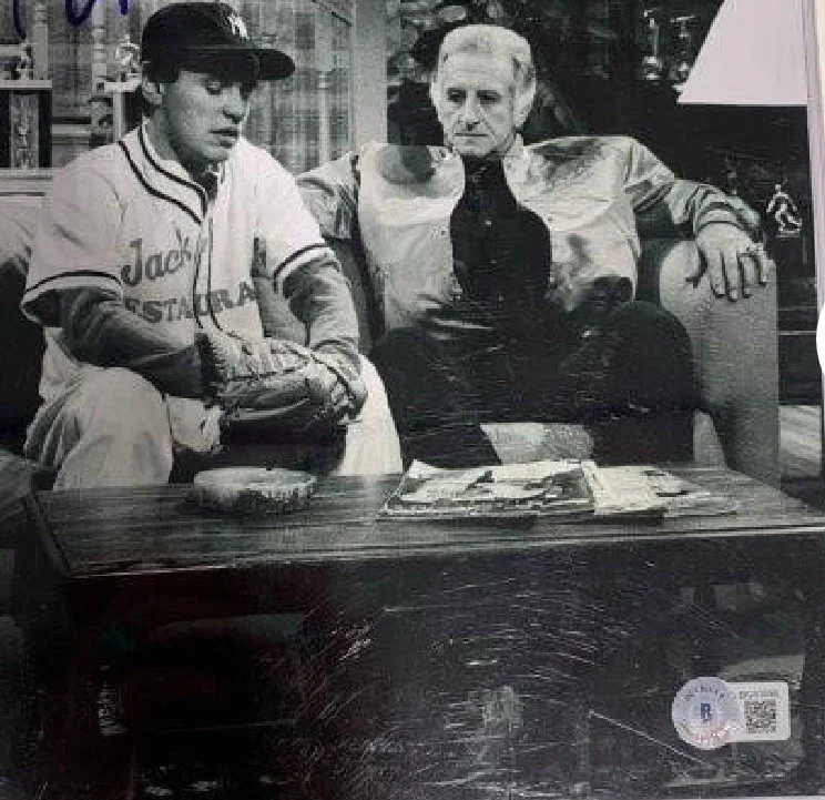 Billy Crystal Beckett COA Autograph w Bob Uecker Little League Trade Skit 1984, изображение 3