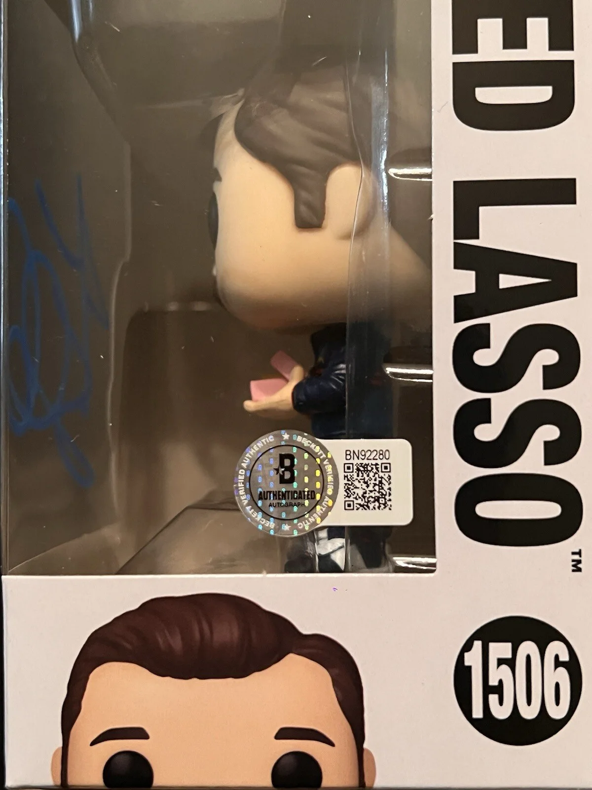 Jason Sudeikis — JASON SUDEIKIS SIGNED TED LASSO FUNKO POP 1506 BECKETT BN92280 W/PROOF(B), изображение 3
