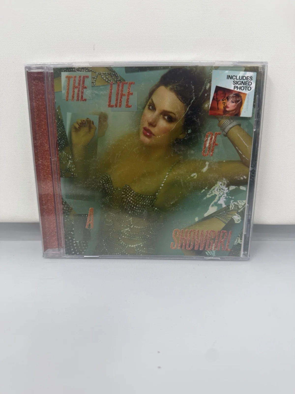 Taylor Swift The Life of a Showgirl CD Signed Autograph Photos 1-4 Complete Set, изображение 2