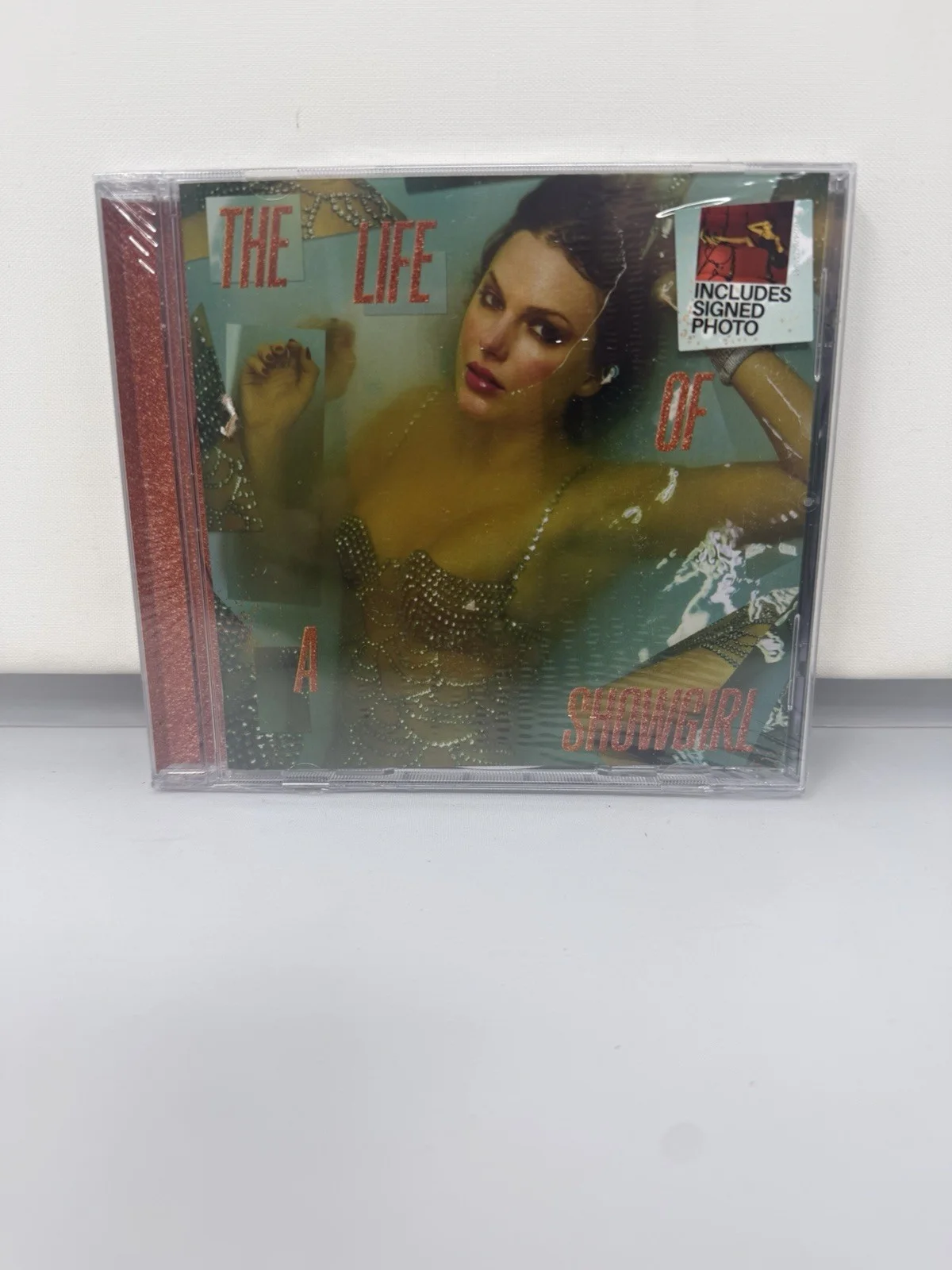 Taylor Swift The Life of a Showgirl CD Signed Autograph Photos 1-4 Complete Set, изображение 4