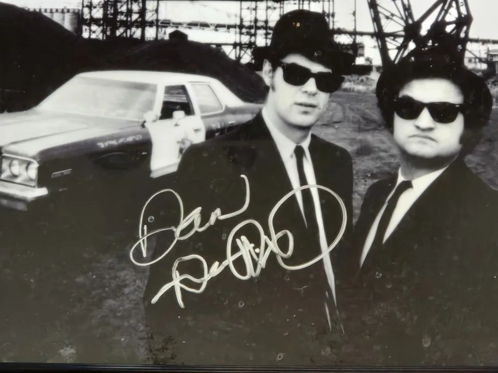 Dan Akroyd — The Blues Brothers Dan Akroyd 8x10 Signed Framed Photograph, изображение 2