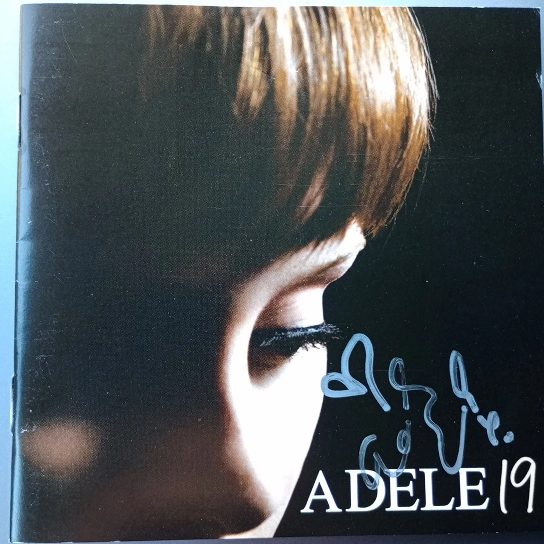Adele 19 Signed Autograph CD Silver Sharpie With COA N.Mint Rare Find, image 2