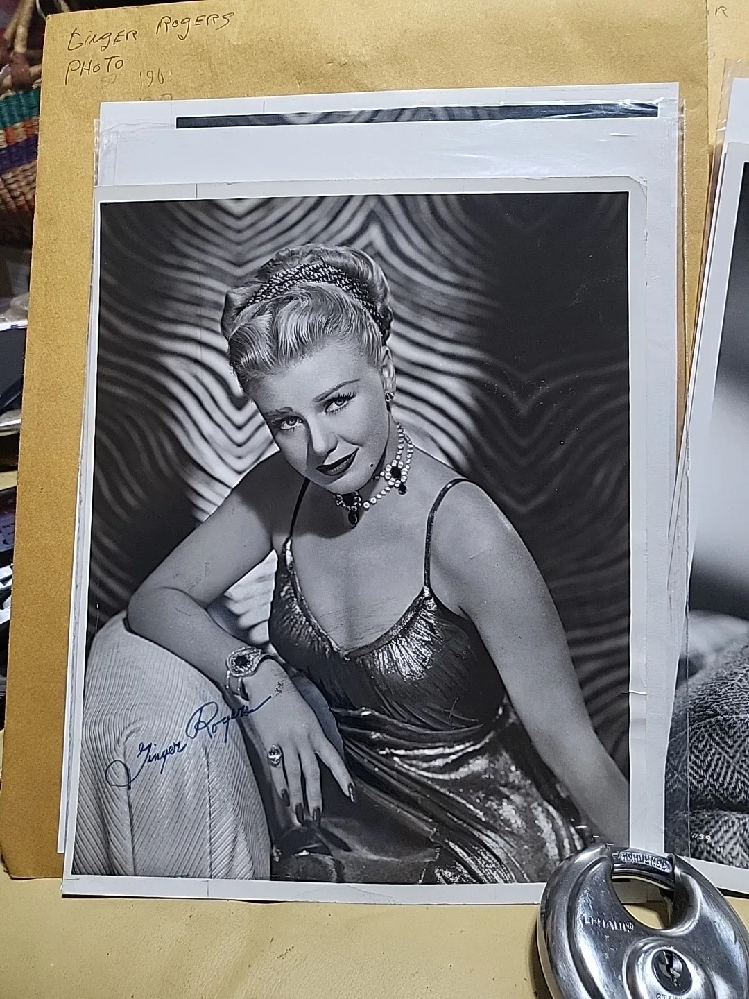 Fred Astaire, Ginger Rogers — Fred Astaire And Ginger Rogers Signed Movie Photos, изображение 2