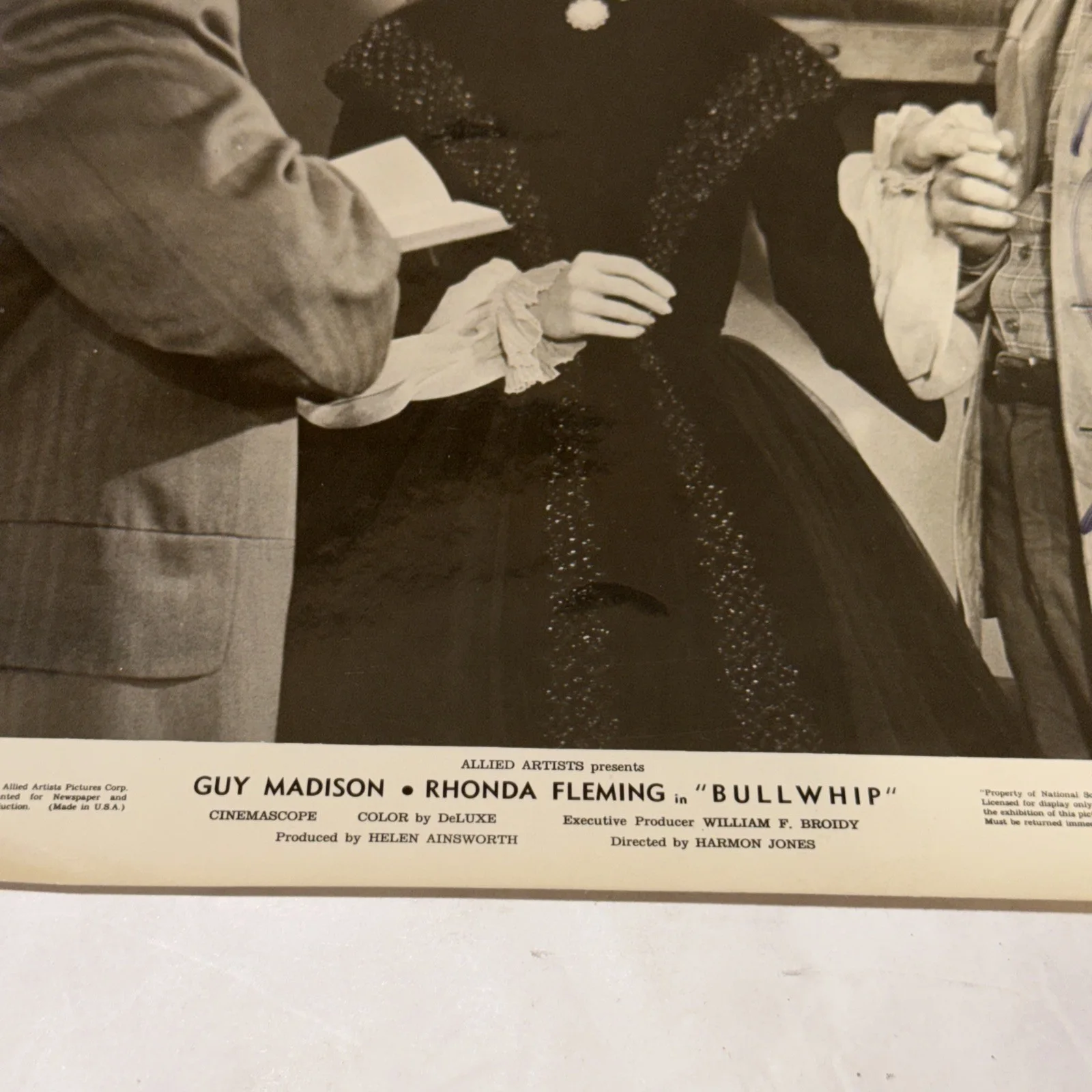 Guy Madison — Guy Madison Autograph 8x10 Photo From “Bullwhip”, изображение 3