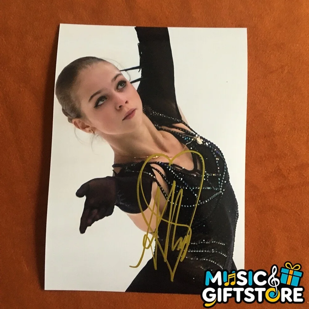 Alexandra Trusova Sasha Autographed Signed Photo Sports figure skating 2024A #MU, изображение 3