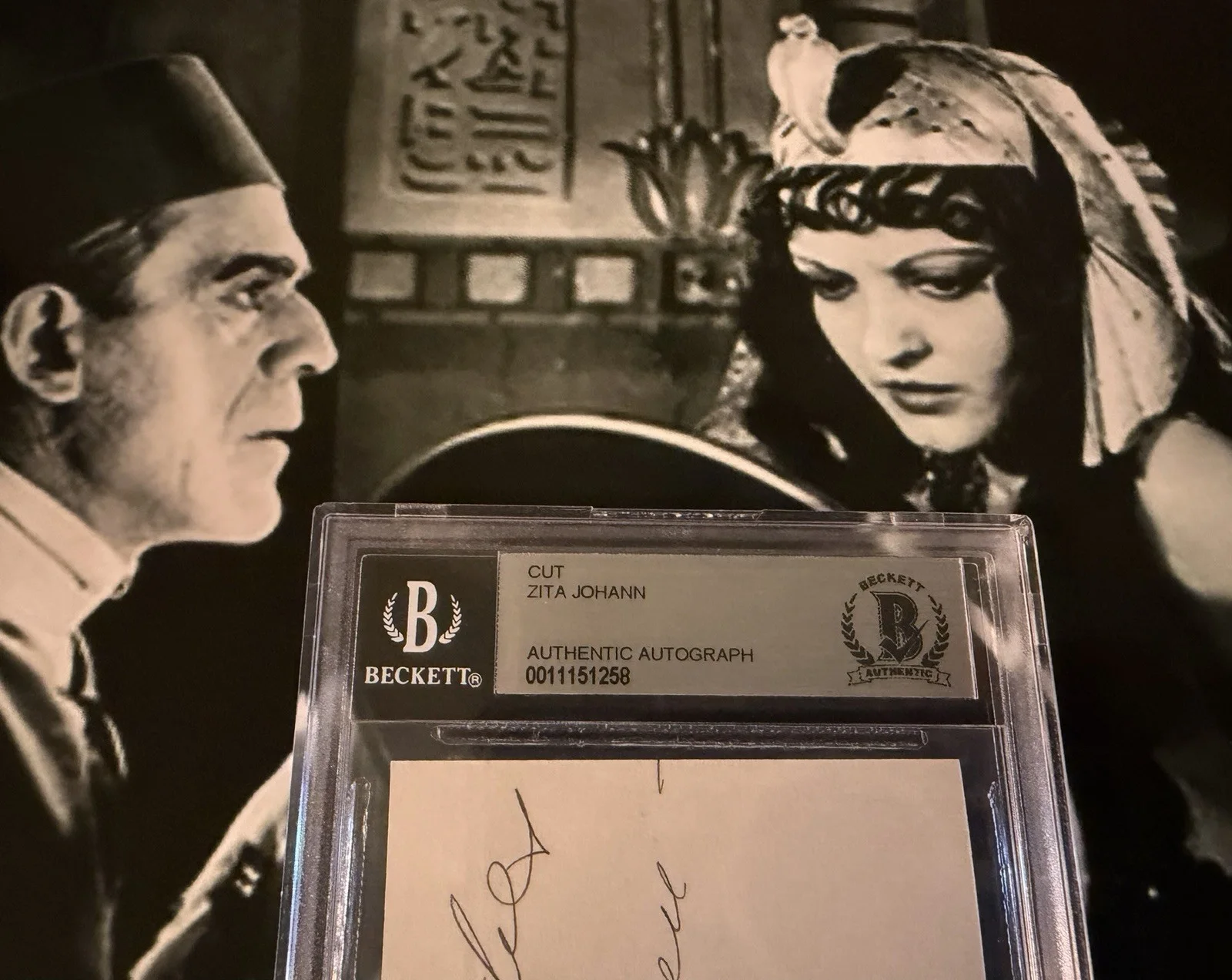 ZITA JOHANN — THE MUMMY AUTOGRAPHED SIGNED ZITA JOHANN BORIS KARLOFF BECKETT AUTHENTICATED, image 4