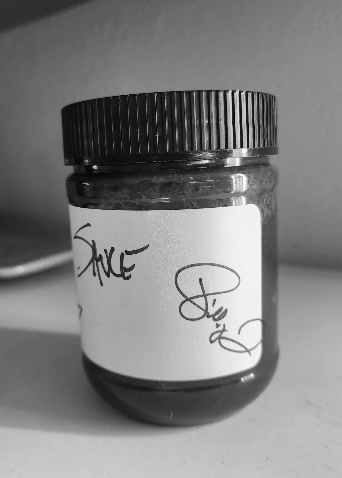 DAVE GROHL SIGNED EMPTY JAR BBQ SAUCE VALLEY URBAN MARKET 2015 NIRVANA FOO FIGHT, image 3