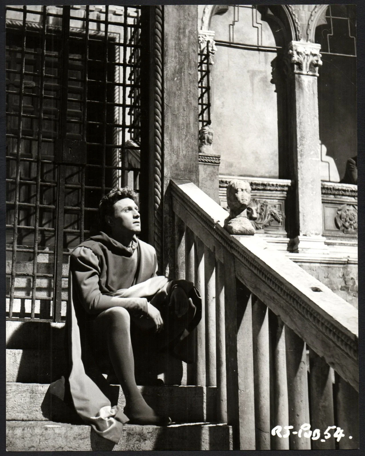 ROMEO AND JULIET 1954 Renato Castellani, Susan Shentall Laurence Harvey 4 STILLS, изображение 2