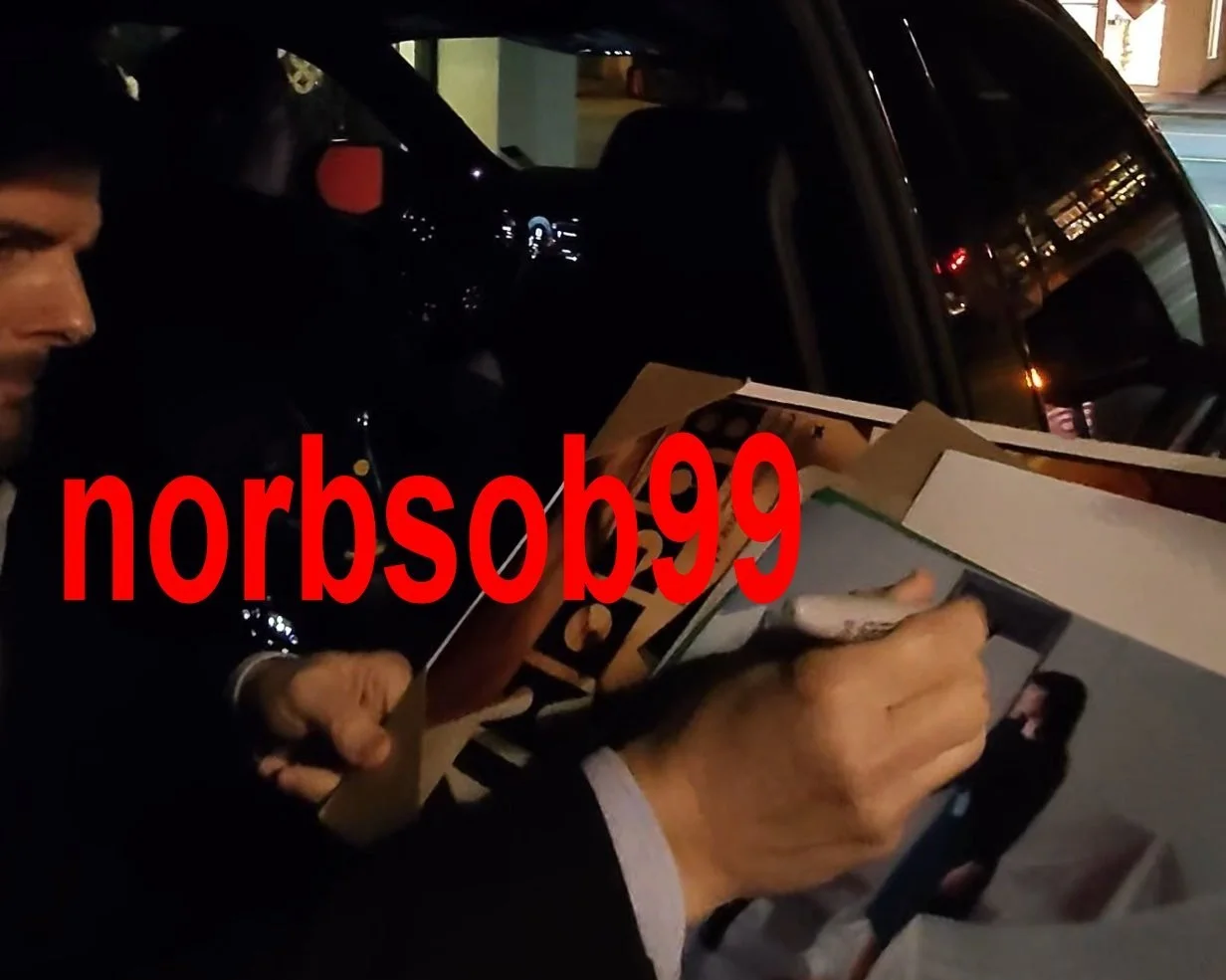 ADAM SCOTT SIGNED SEVERANCE 8x10 PHOTO C w/EXACT VIDEO PROOF & AUTOGRAPH COA, изображение 3