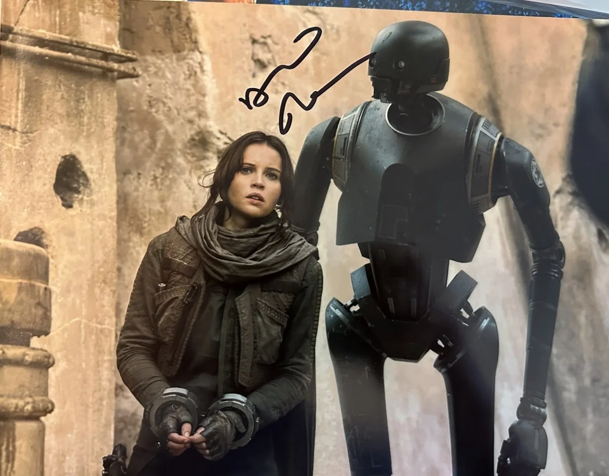 Alan Tudyk — Alan Tudyk Autographed SIGNED "Star Wars" Rogue One" K-2SO 8x10 Photo!