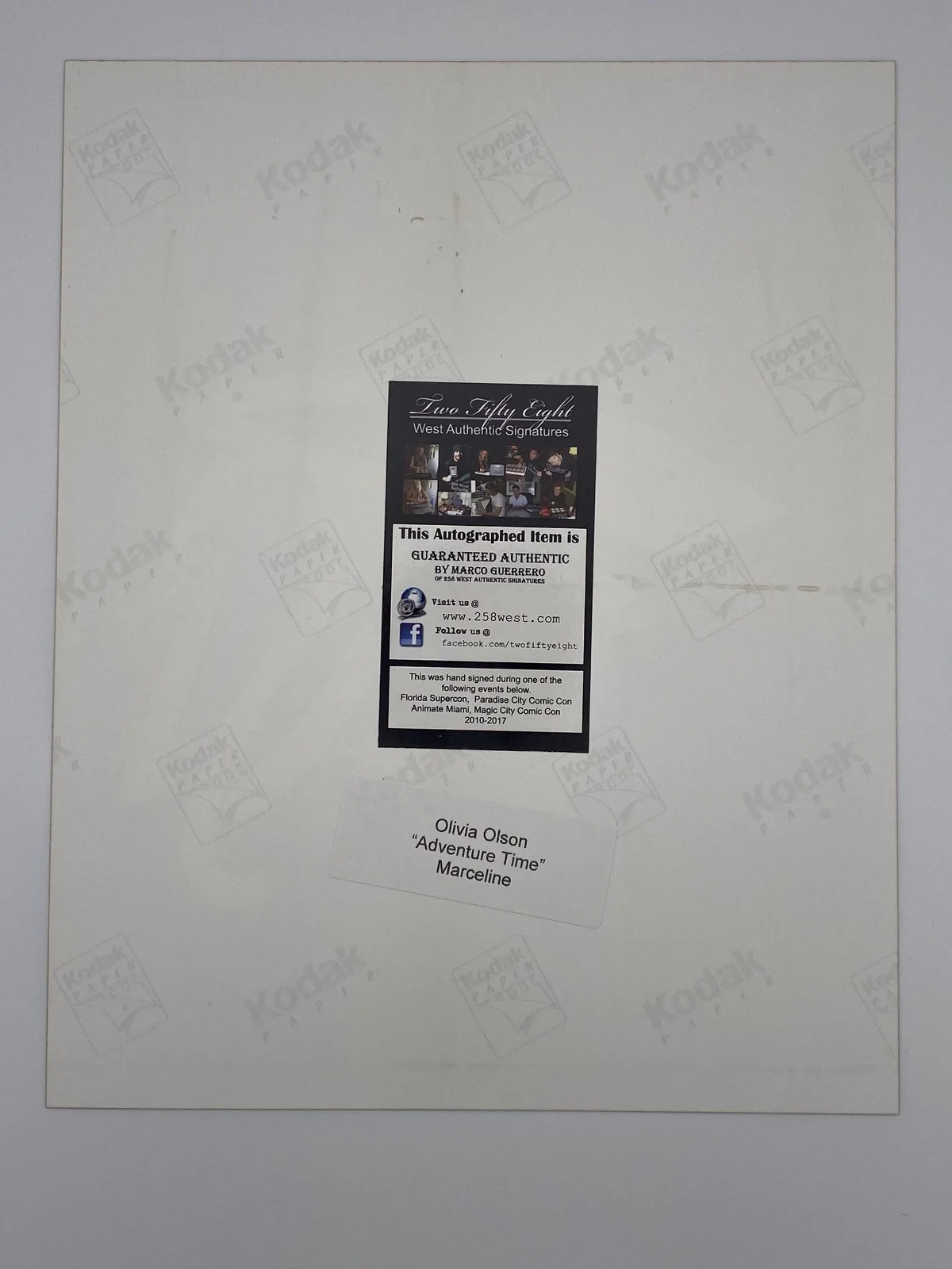Olivia Olson — Olivia Olson Signed 8x10 Photo 258 West Authentic Adventure Time Phineas & Ferb, изображение 2