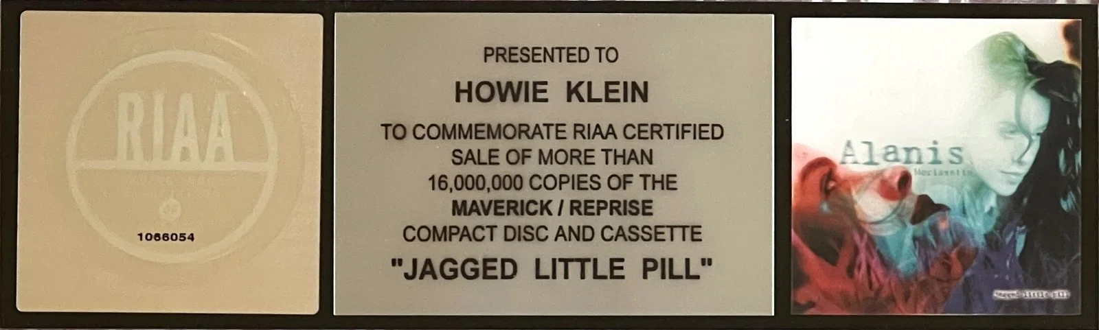 ALANIS MORISETTE -16x Platinum RIAA Award JAGGED LITTLE PILL w/ HAND SIGNED NOTE, image 3