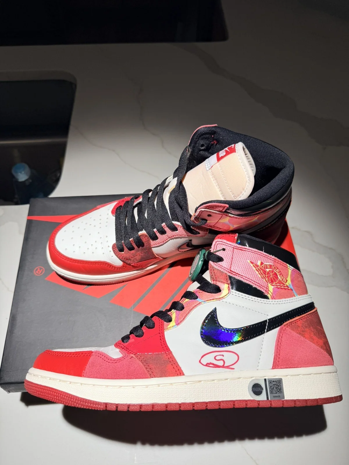 Shameik Moore — ACROSS THE SPIDERVERSE JORDAN 1 SIZE 9 SIGNED BY SHAMEIK MOORE 2X CERTIFIED, изображение 3