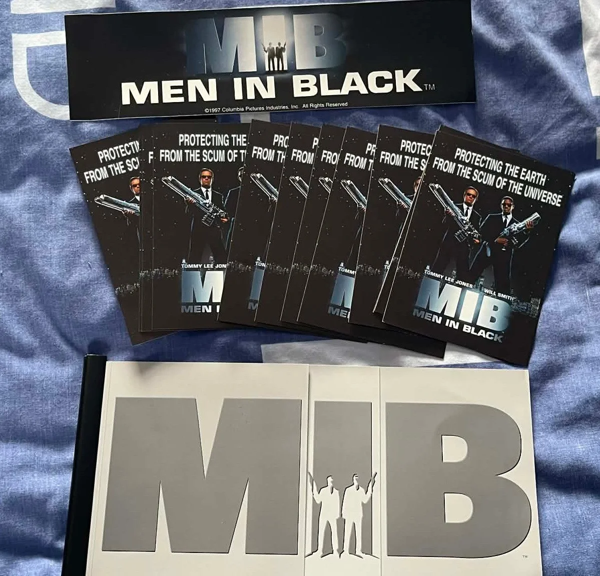 MEN IN BLACK - UK Cinema Kit, image 4