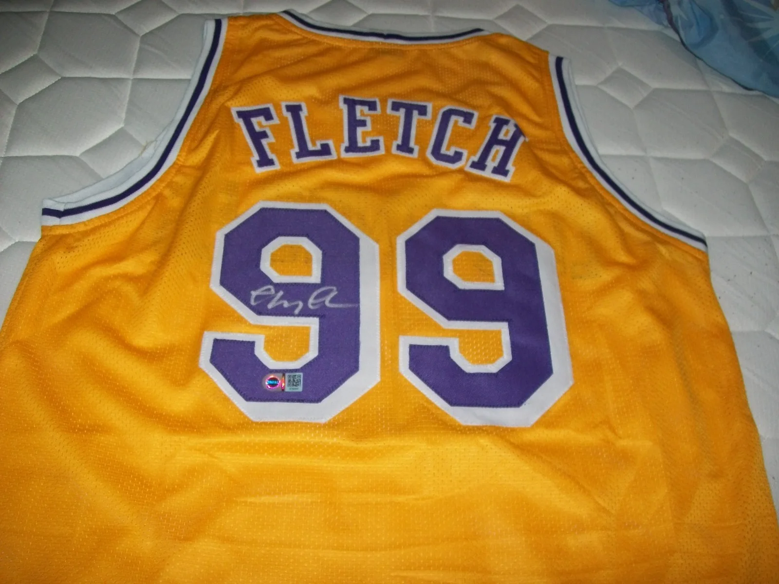 Chevy Chase — CHEVY CHASE FLETCH AUTOGRAPHED SIGNED JERSEY LOS ANGELES LAKERS SWAU, изображение 2