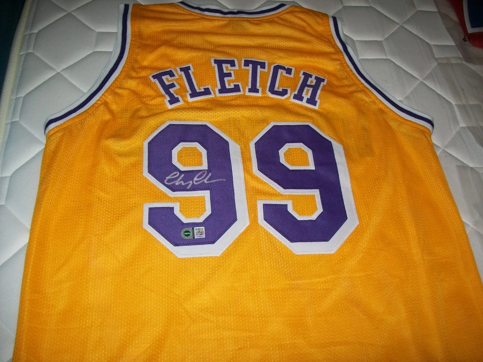 Chevy Chase — CHEVY CHASE FLETCH AUTOGRAPHED SIGNED JERSEY LOS ANGELES LAKERS SWAU, изображение 5