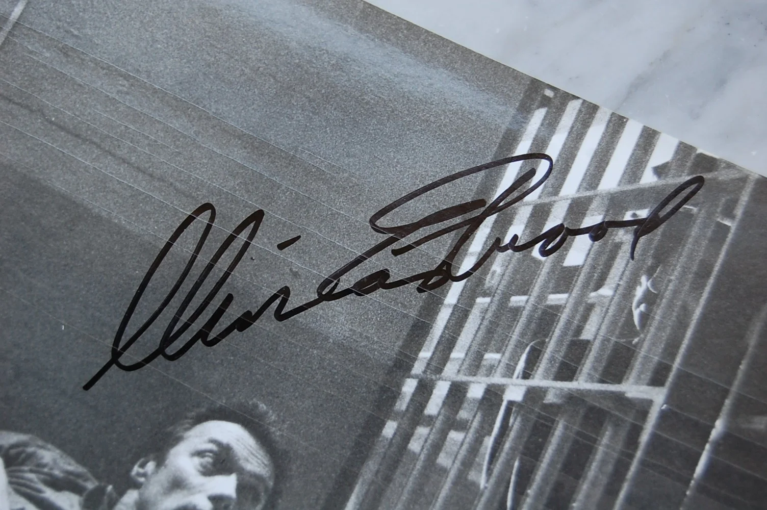 Clint Eastwood Signed 8x10” B & W Photo Escape From Alcatraz VG++ Condition, image 3