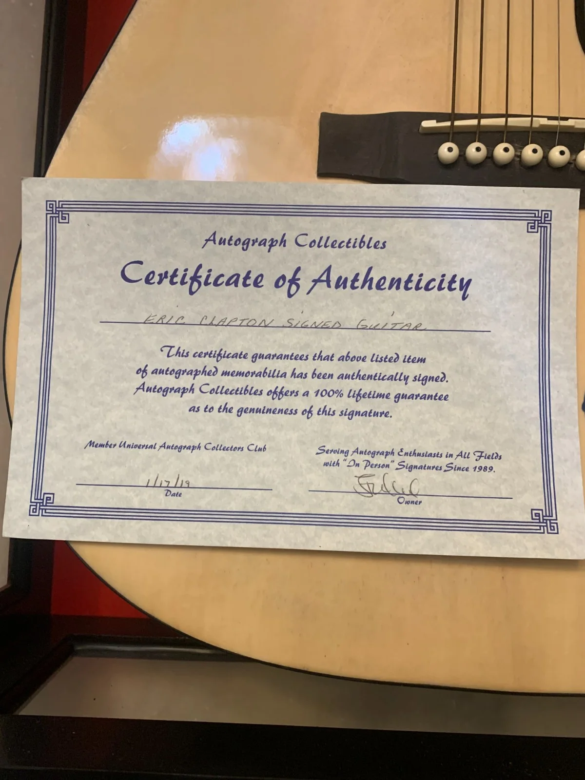 Eric Clapton — Eric Clapton Signed Autograph Fender Acoustic Guitar Cream (Mint Condition), image 4