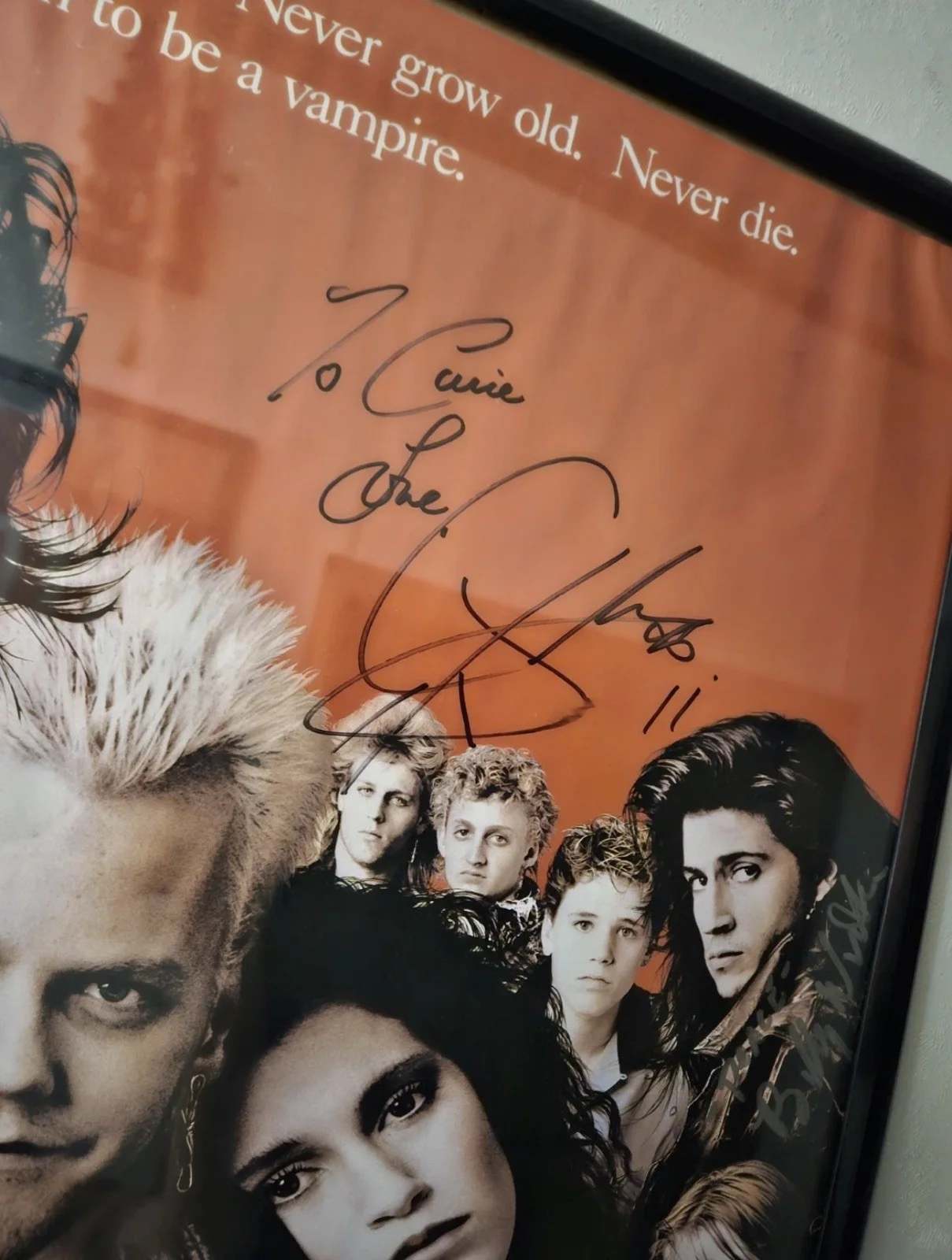The Lost Boys Movie Poster Signed By 6 Cast Corey Feldman Jamison Newlander, изображение 5