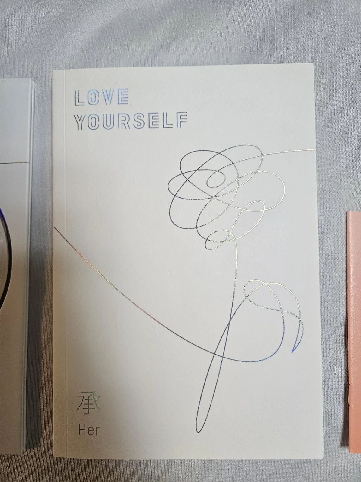BTS Signed Album Love Yourself 'Her' Promo Authentic With All Inclusions & PC, изображение 3