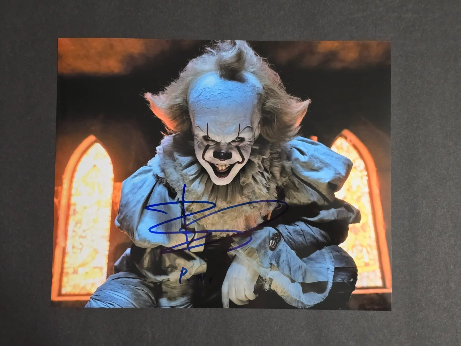 BILL SKARSGARD — BILL SKARSGARD - HAND SIGNED / AUTOGRAPHED 8x10 PHOTO w/COA PENNYWISE IT 2