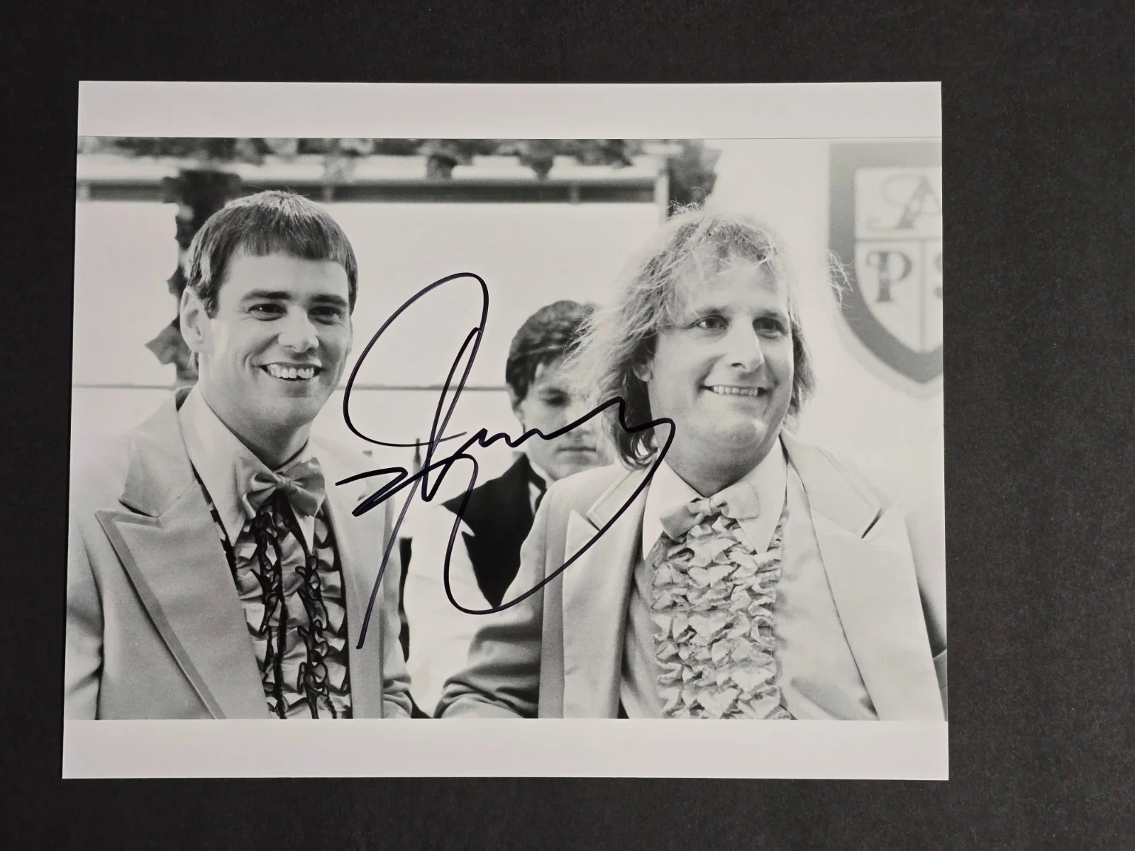 JIM CARREY — JIM CARREY - HAND SIGNED / AUTOGRAPHED 8x10 PHOTO w/COA DUMB & DUMBER 2