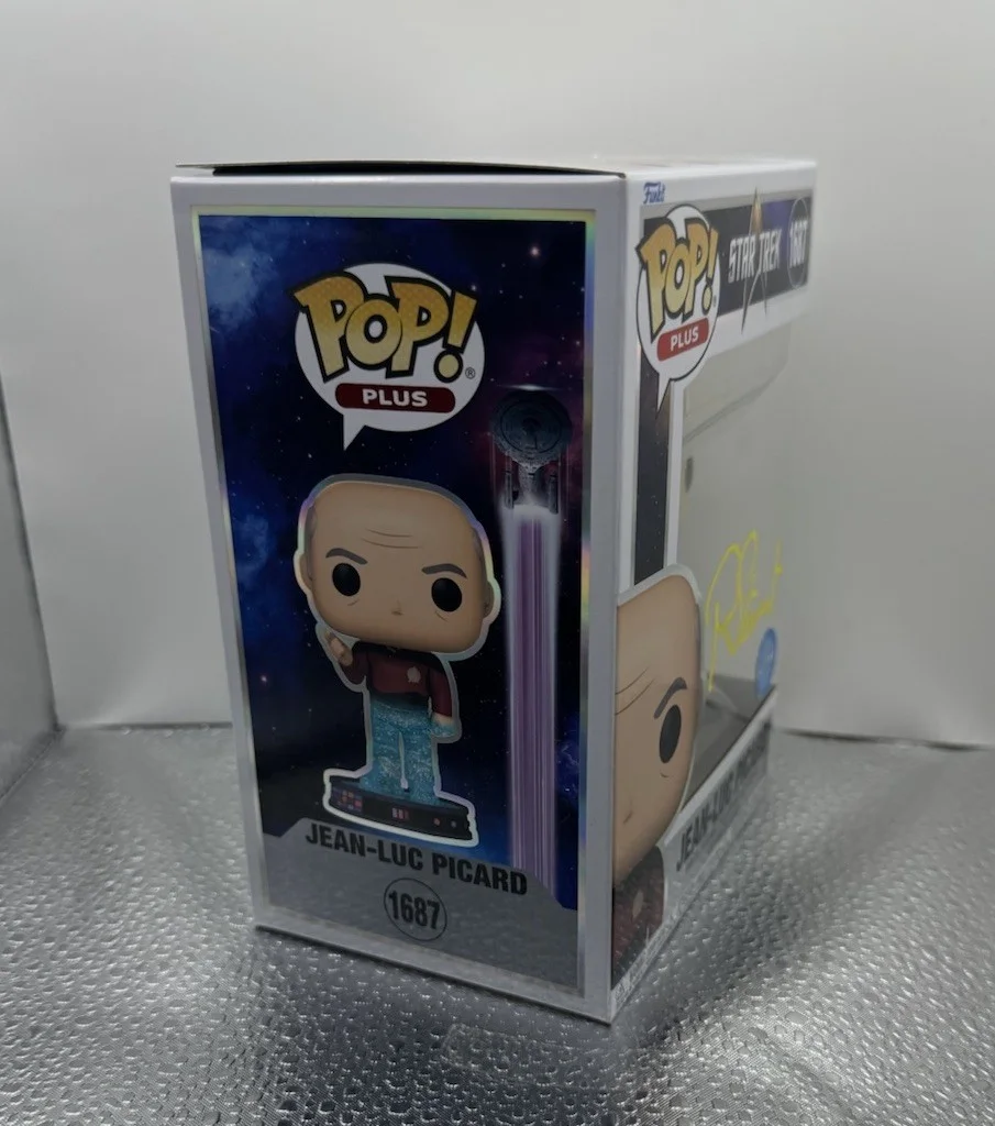 Patrick Stewart — PATRICK STEWART SIGNED STAR TREK JEAN-LUC PICARD FUNKO POP GLITTER BAS BECKETT 3, image 2