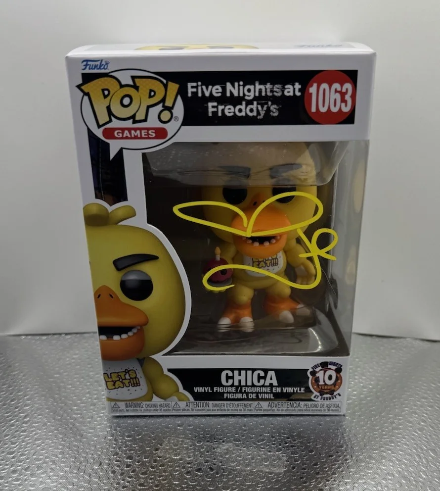 Megan Fox — MEGAN FOX SIGNED FIVE NIGHTS AT FREDDYS CHICA FUNKO POP BECKETT BAS 2