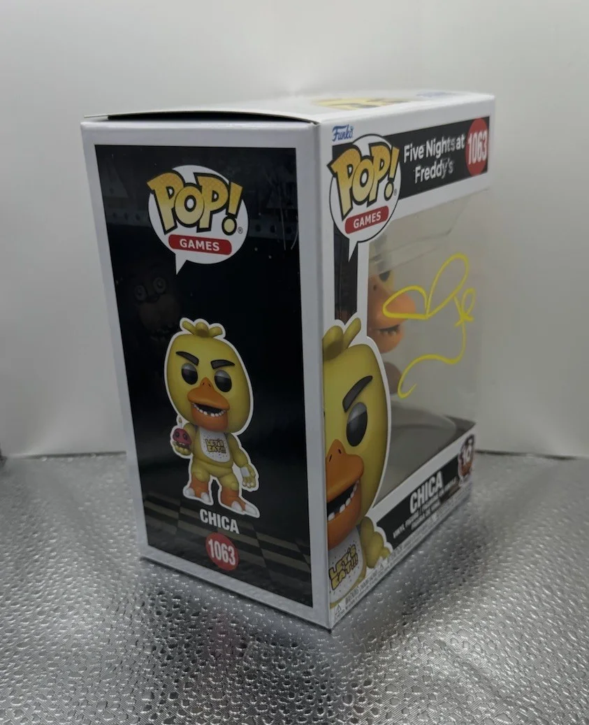 Megan Fox — MEGAN FOX SIGNED FIVE NIGHTS AT FREDDYS CHICA FUNKO POP BECKETT BAS 2, image 3