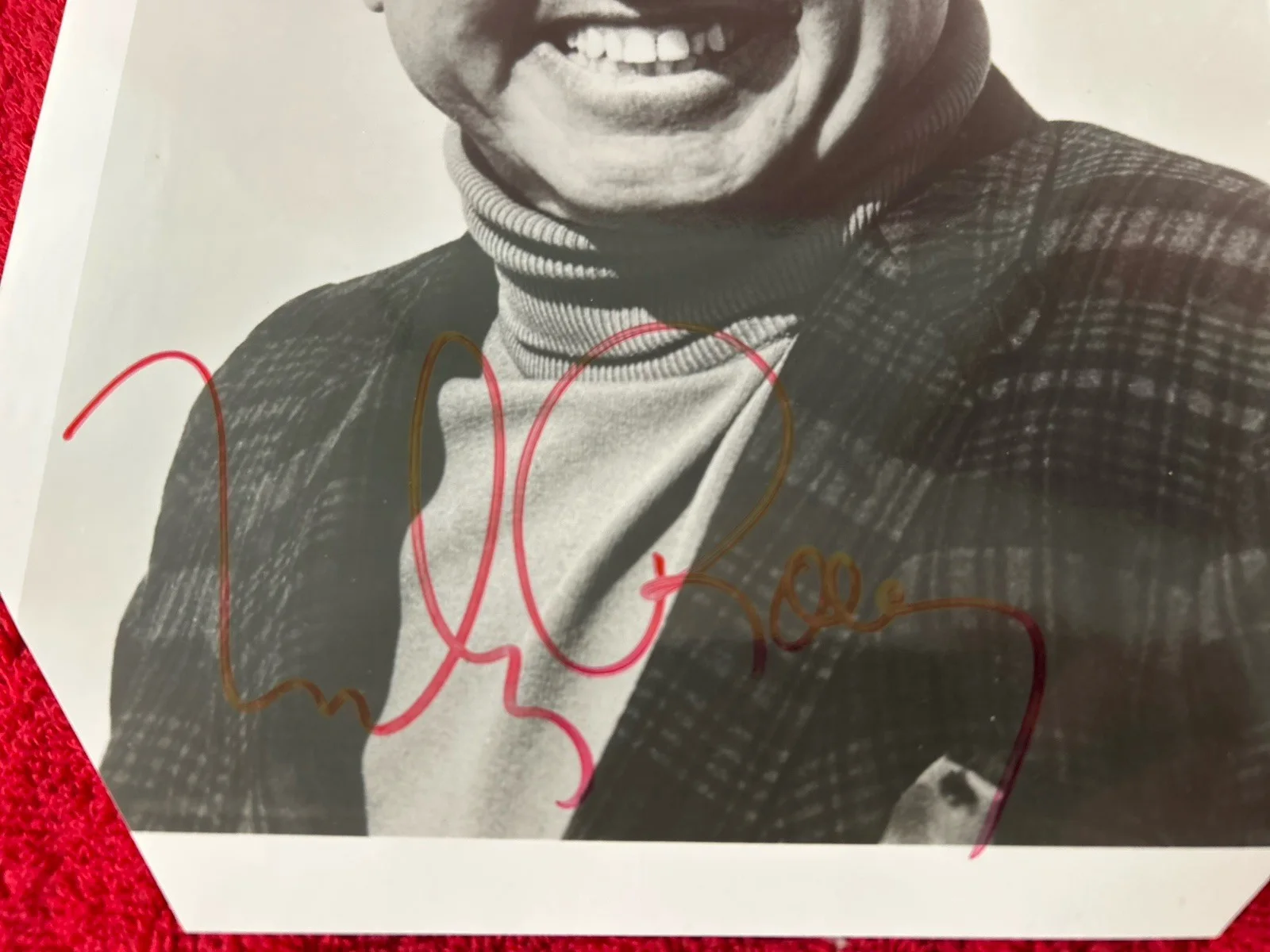 Mickey Rooney — MICKEY ROONEY HAND SIGNED AUTOGRAPHED 8X10 B&W PHOTO, изображение 2
