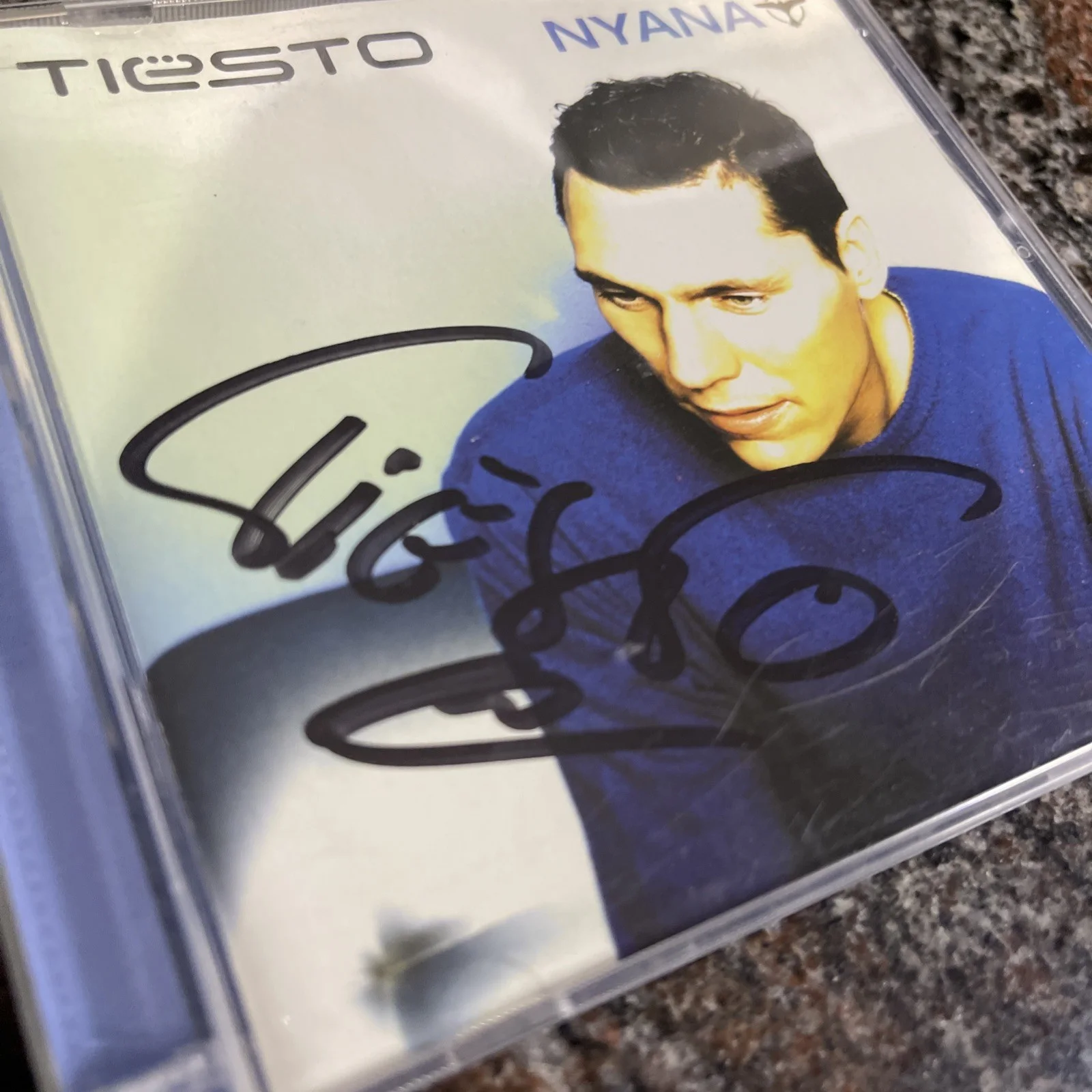 CD "NYANA" AUTOGRAFIADO FIRMADO POR TIESTO! EDM DJ LEGEND! RARO. CD., изображение 4