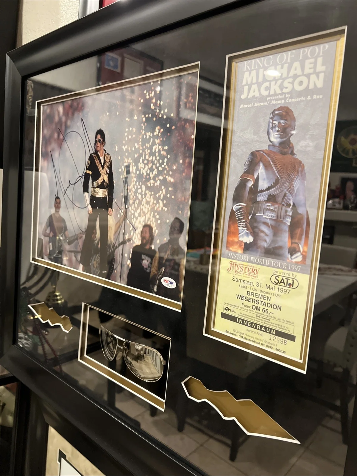 Michael Jackson Signed Autographed 11X14 Picture Custom Framed Unique PSA/DNA, image 4