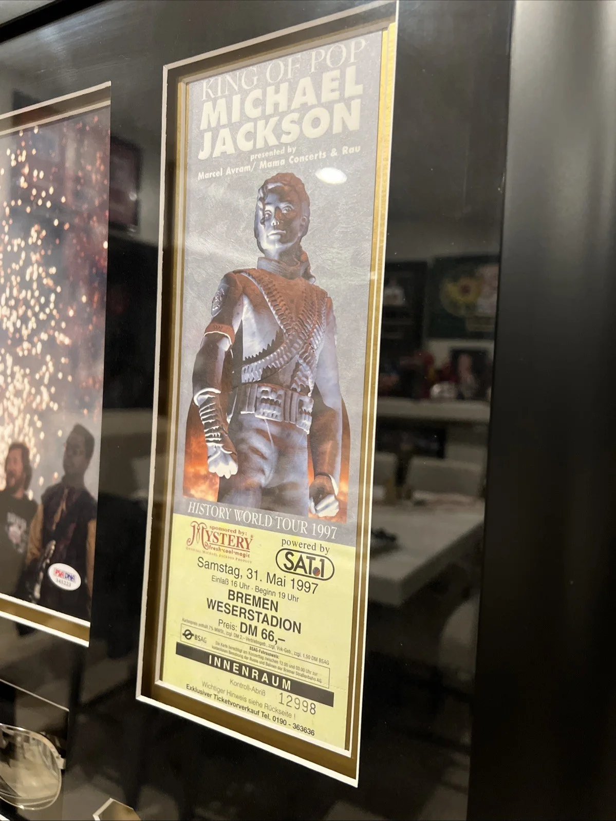 Michael Jackson Signed Autographed 11X14 Picture Custom Framed Unique PSA/DNA, image 5
