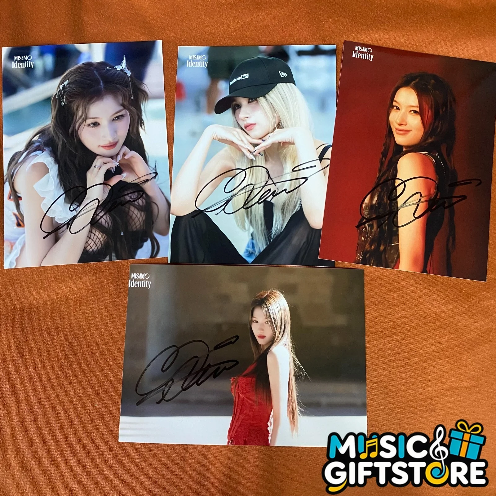 TWICE SANA Autographed Signed Photo MISAMO IDENTITY K-POP Collection 2024 #MUGS, изображение 2