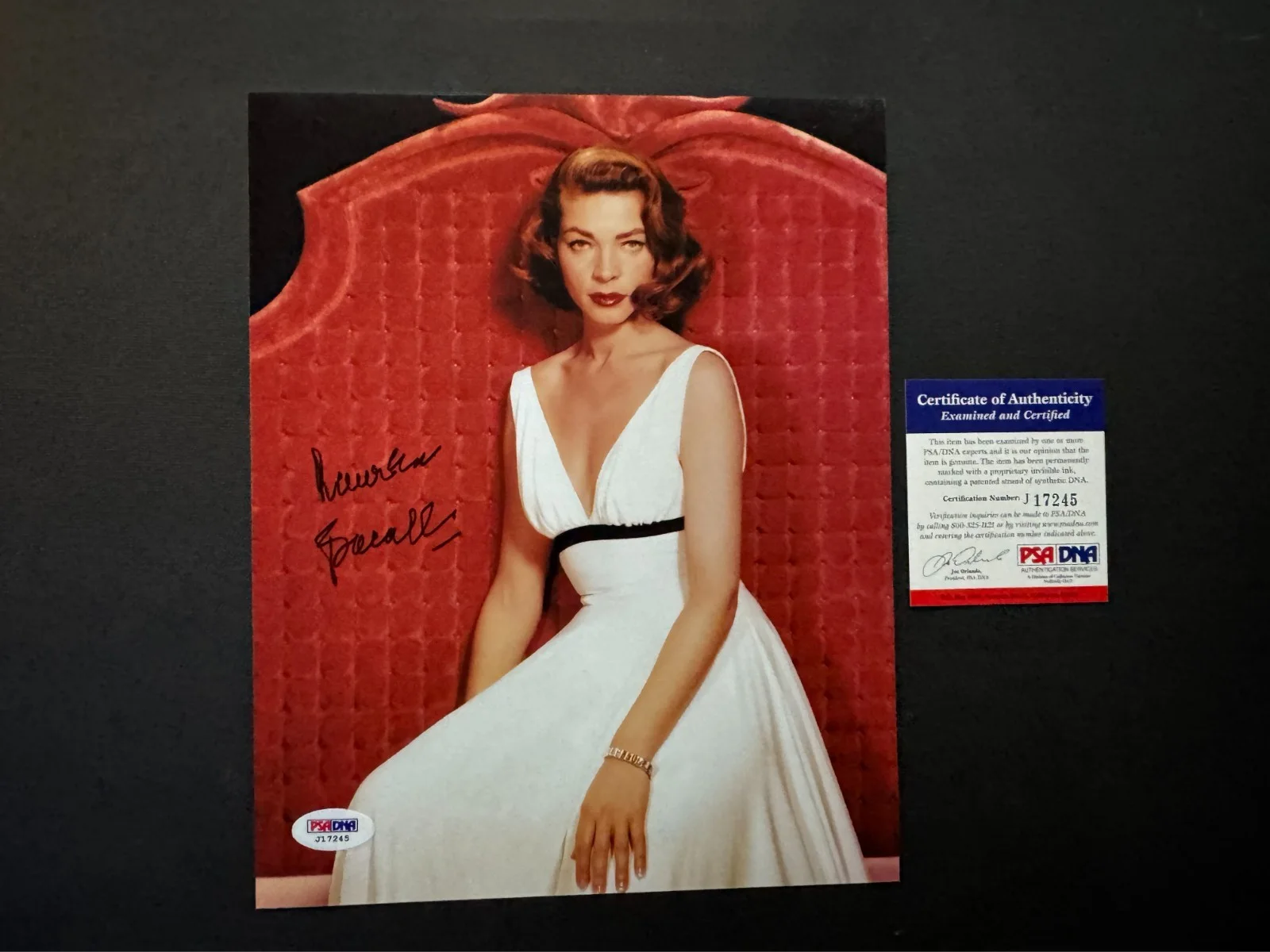 Lauren Bacall — Lauren Bacall signed autographed 8x10 photo PSA/DNA COA Hot Sexy The Shootist