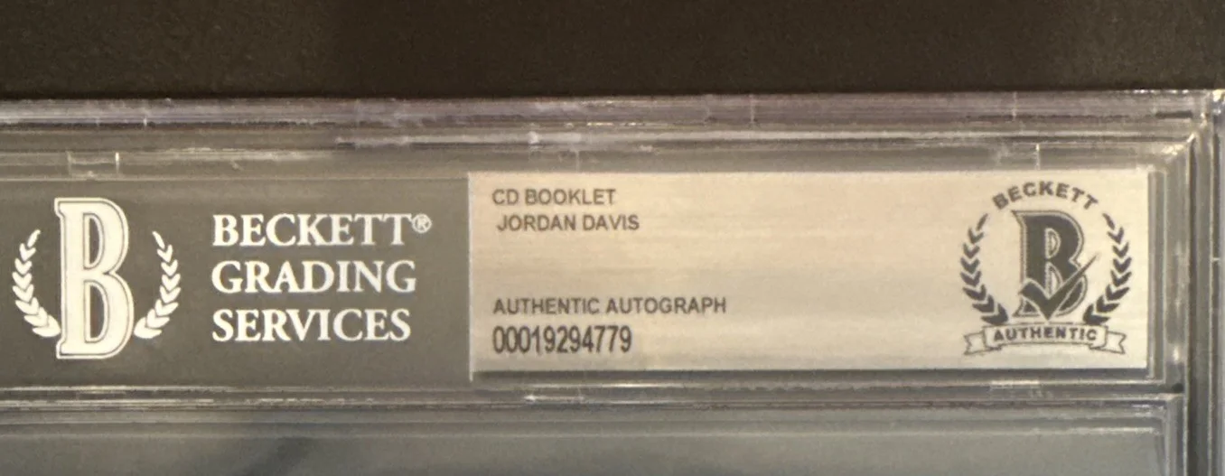 Jordan Davis SIGNED CD Booklet “Blue Bird Days” - Beckett BAS Encased Slab, image 3