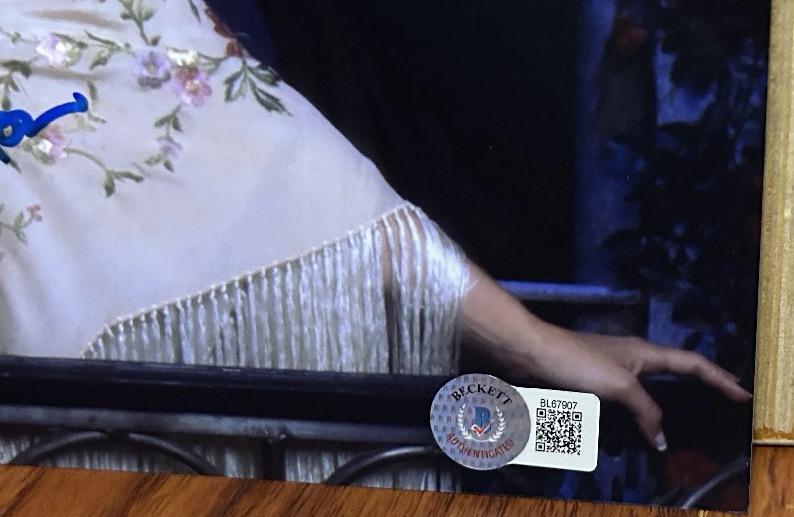 LINDA HAMILTON SIGNED BEAUTY AND THE BEAST CATHERINE 8x10 PHOTO BECKETT BAS, изображение 2