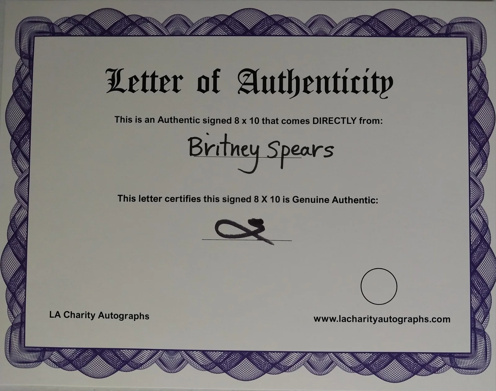 Britney Spears Signed 8x10 Photo Original Matte Finish LOA Genuine Athentic, изображение 2