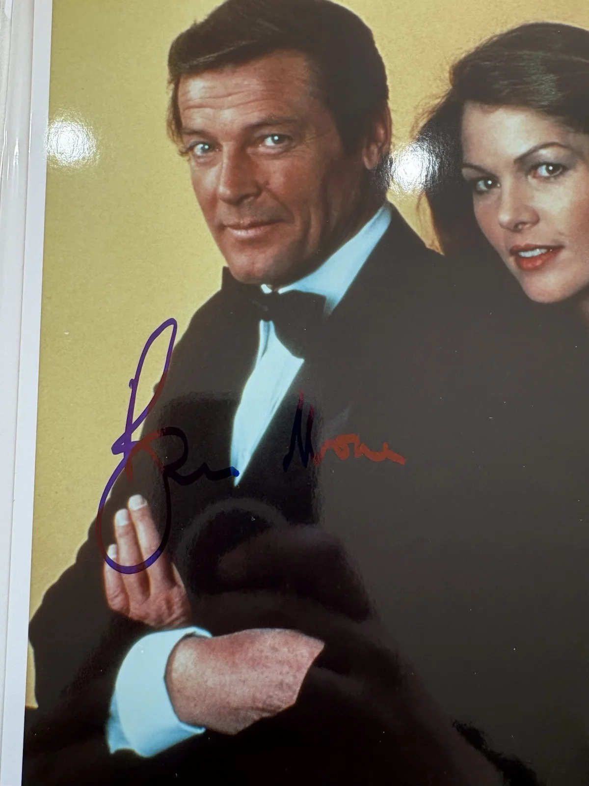 Roger Moore — Roger Moore Signed 8x10 Photo “Moonraker” JSA COA STICKER Autograph, image 3
