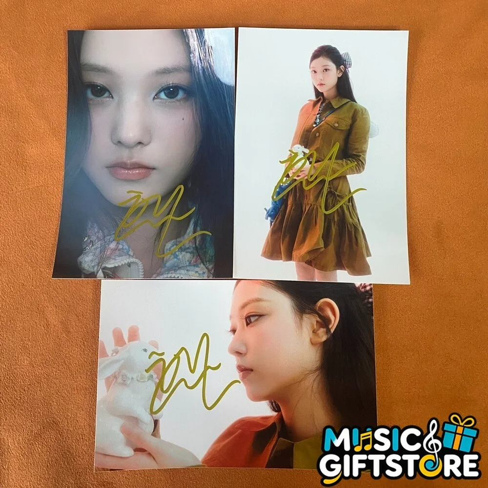 NEWJEANS HAERIN Autographed Signed Photo K-POP Collection 4*6 2024 #MUGS, image 2