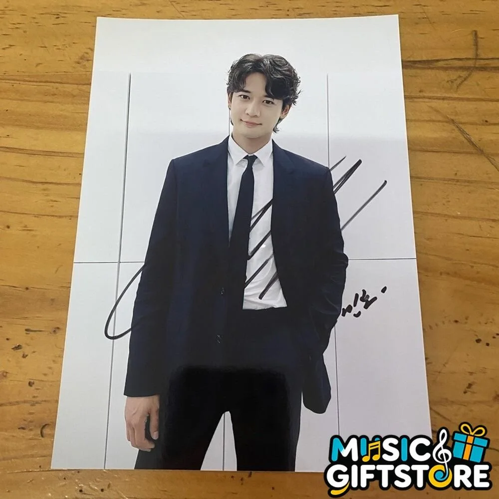 SHINee Minho Autographed Signed Photo 4*6 K-POP COLLECTION AUTOGRAPHED 2024b #MU, изображение 3