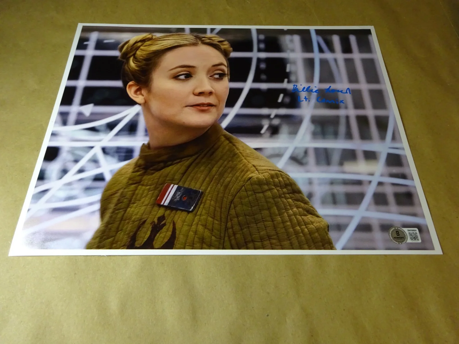Billie Lourd — Signed Billie Lourd Autographed 11"x14" Photo Star Wars Lt Connix Beckett COA, изображение 2