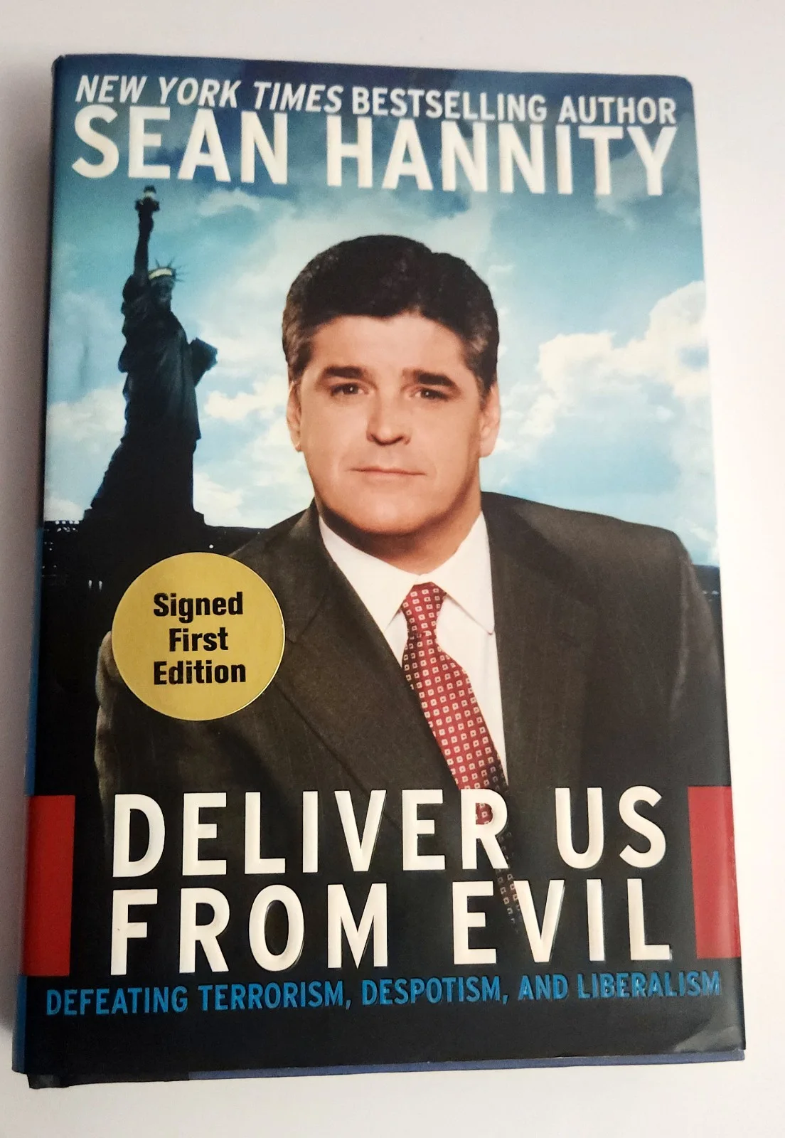 Sean Hannity and Glen Beck Autographed Signed Book Deliver, изображение 2