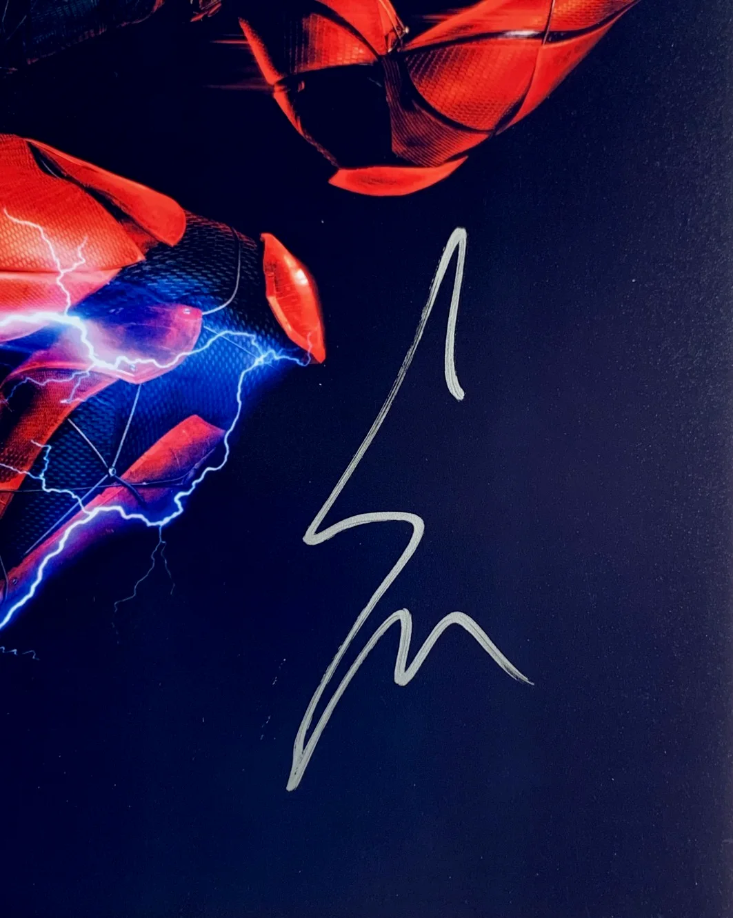 Ezra Miller — EZRA MILLER "Flash" signed photo, with COA, 8x10, image 2