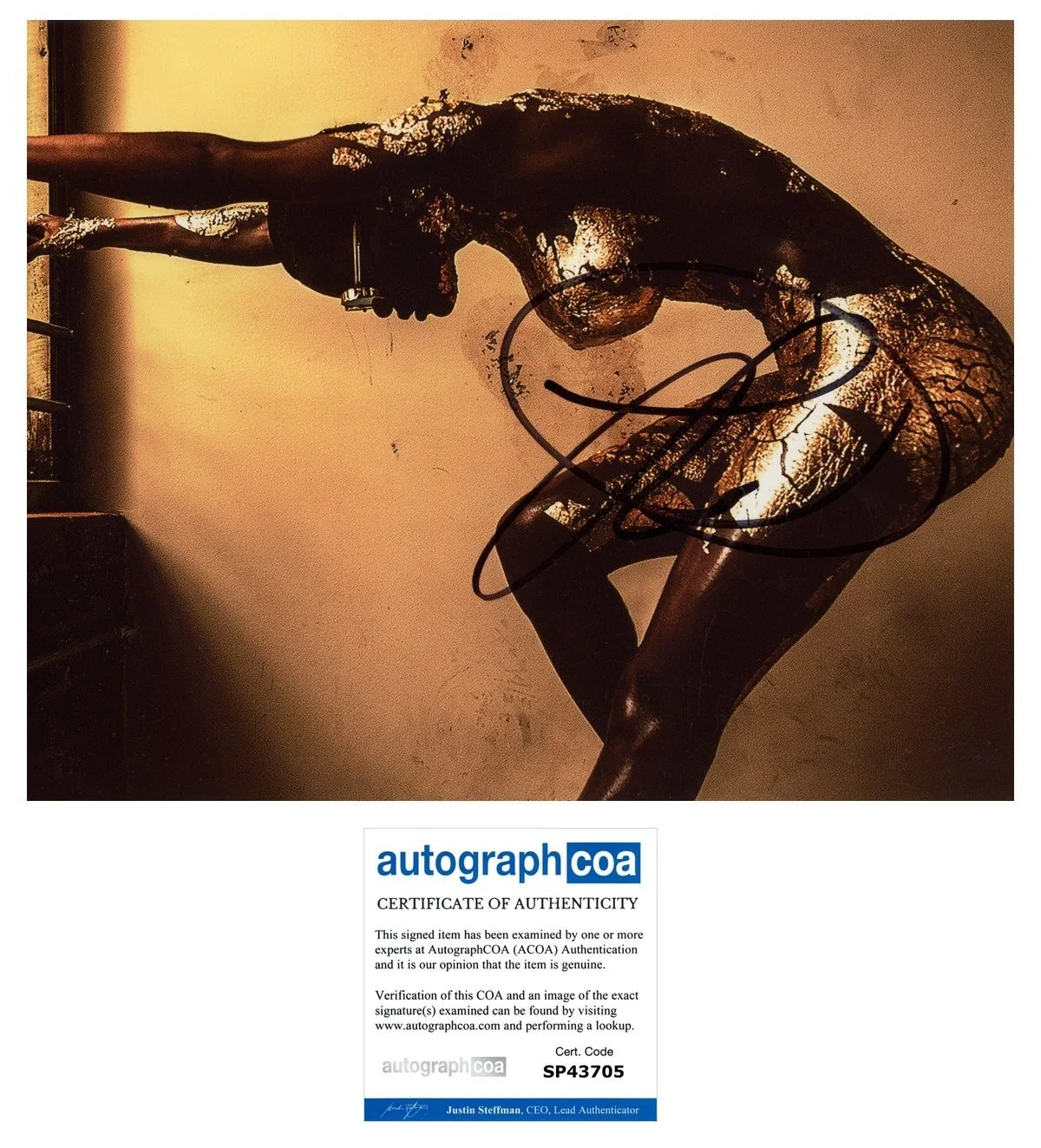 TEYANA TAYLOR SIGNED AUTOGRAPH CHAMPIONS NUDE 8x10 PHOTO w/EXACT VIDEO PROOF COA, изображение 3