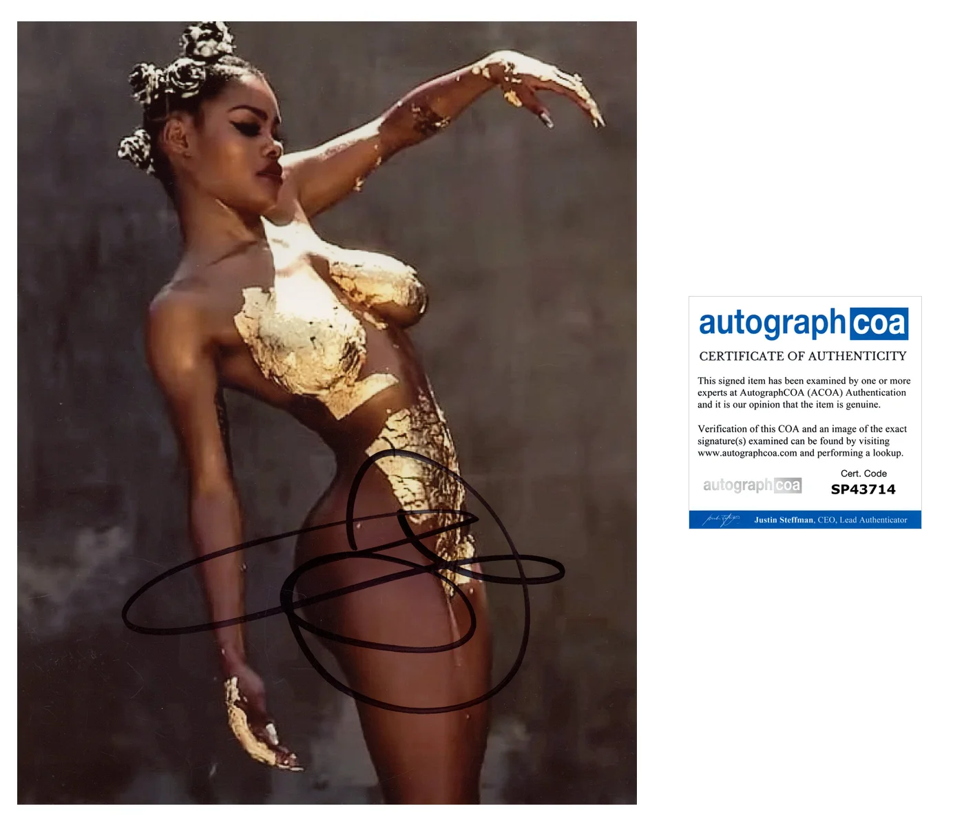 TEYANA TAYLOR SIGNED CHAMPIONS 8x10 PHOTO w/EXACT VIDEO PROOF & AUTOGRAPH COA, изображение 3